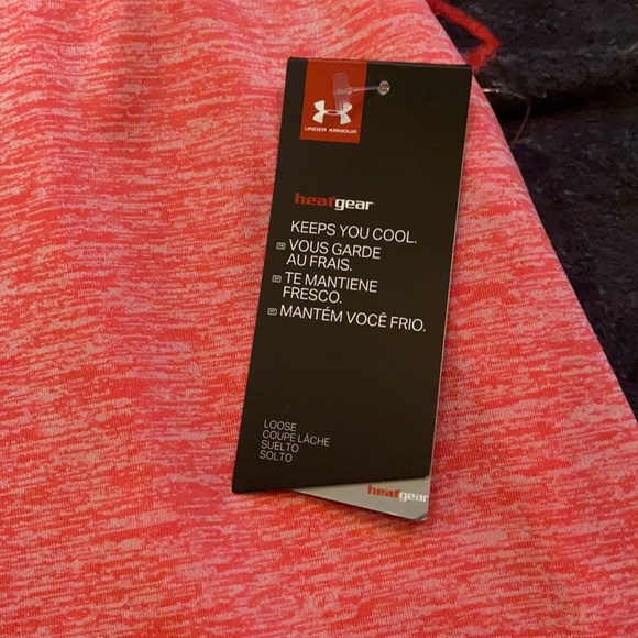 Under armor heat gear extra small top - Picture 2 of 5